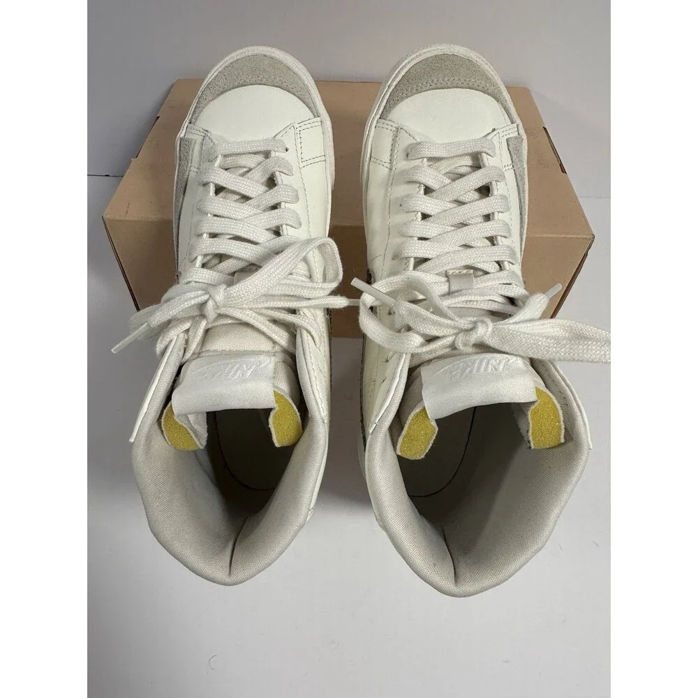 Nike Blazer Mid 77 Snakeskin Swoosh White Cream DA8736-100 Womens 6.5 EUC